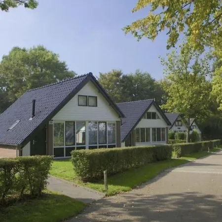 Bungalowpark - Delta 139 *